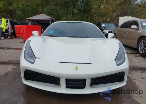2017 Ferrari 488 Gtb z USA, uszkodzony, nr VIN ZFF79ALA2H0224625